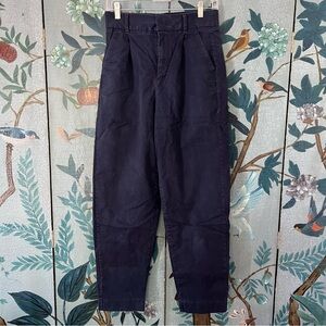 Banana Republic Pleated Cropped Chino Pants in Navy, Sz 2 Tall